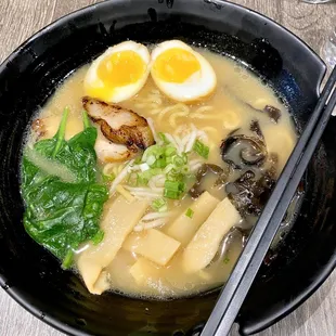 Tonkotsu Shoyu