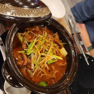 Great wall hot pot with beef