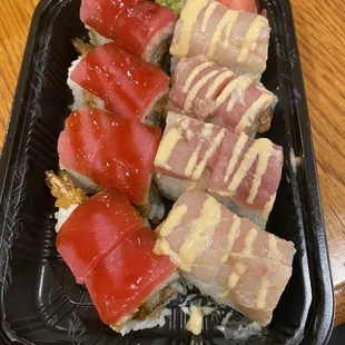 Carolina Roll &amp; Yellowtail Special Roll