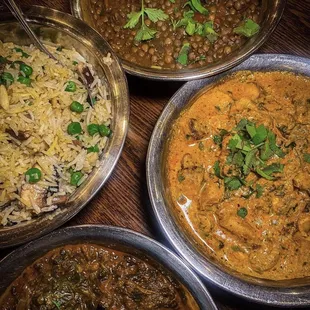 Gucchi Dhania Saag Paneer Today 's Dal