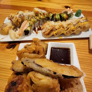 Tempura was light and crispy. Caterpillar roll and spicey lady roll really good. Service is excellent
