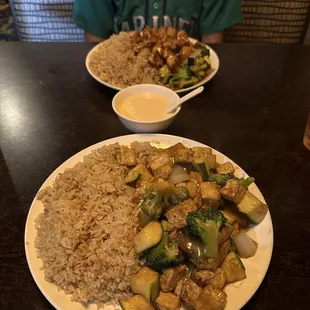 Aki Japanese Steakhouse and Sushi