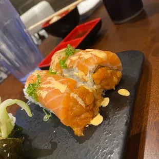 R9. Spicy Salmon Roll