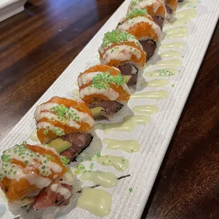Red Moon Roll (8pcs)