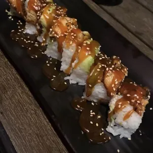Dragon roll the best!!