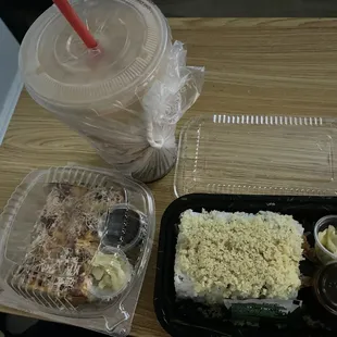 Baked Salmon Roll, Crunchy Roll, Thai Iced Tea