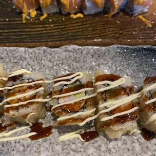 Jumping Yellowtail Roll