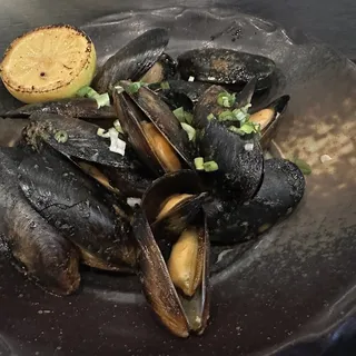 Sake Mussels