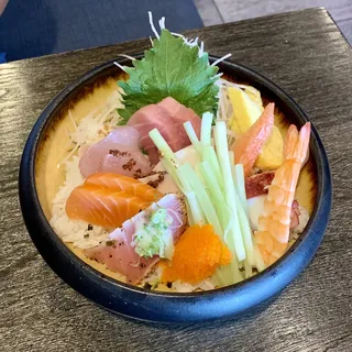 Chirashi Lunch Combo