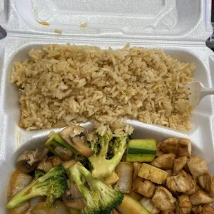 hibachi chicken with soup on side