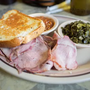 bbq beef/pork lunch plate