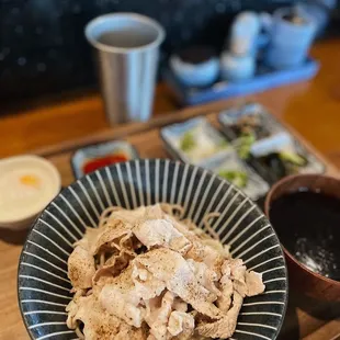 ramen and noodles, food