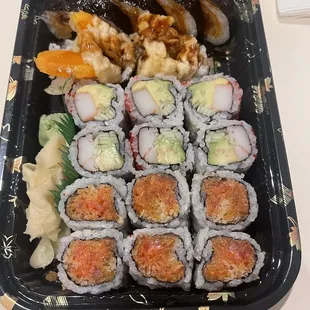Spicy tuna and California Roll