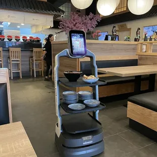 Robot delivery of food