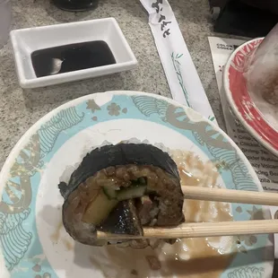 Upclose of unagi roll