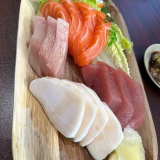 SASHIMI DELUXE (16 PC)