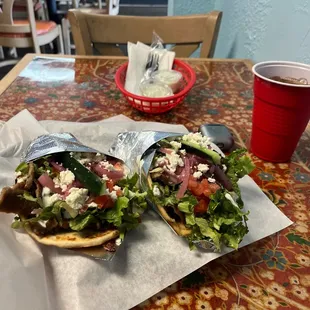2x Akropolis Gyro Sandwich