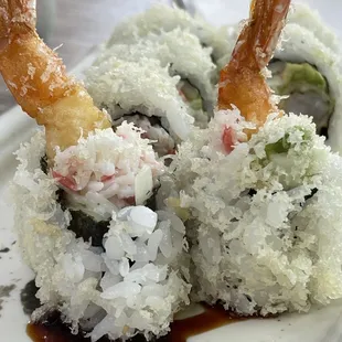 Crunchy shrimp tempura sushi