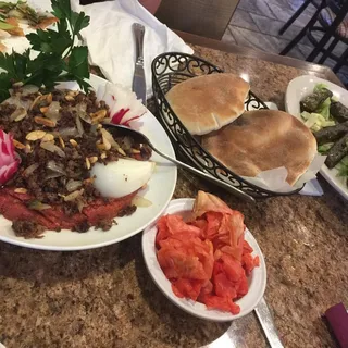 Raw Kebbie With Hashwi