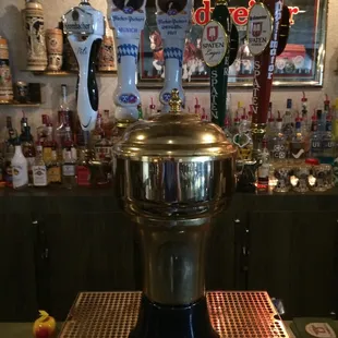 Al & Al's Stein haus