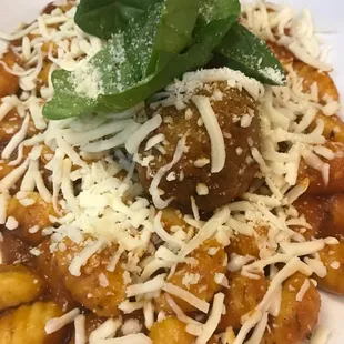 Gnocchi marinara and meatball