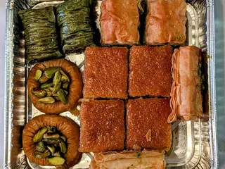 Vanilla Cakes & Pastries