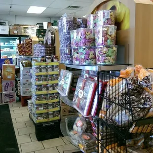 a grocery store filled with food