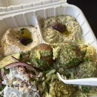 24. Albacha Veggie Plate