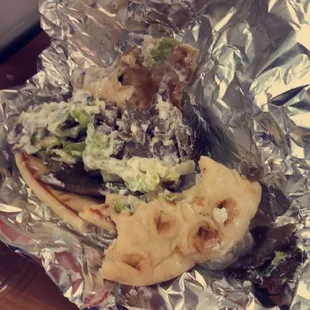 Gyro meat is old and dry, pita is old from supermarket