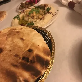 Hummus with warm pita