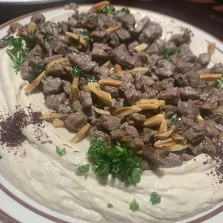 HUMMUS WITH MEAT