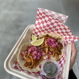 cochinita tacos