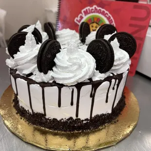 Oreo ice cream cake