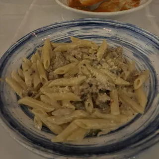 Penne Salsiccia e Funghi