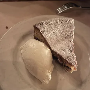 Pear and Chocolate Cake