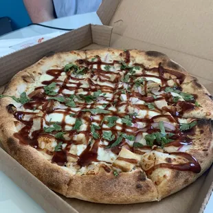 Barbecue chicken pizza