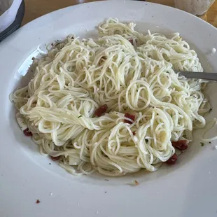 Angel Hair with Olive Oil and Fresh garlic sorry I stirred it up before the photo