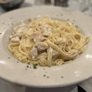 Fettuccine Alfredo with chicken