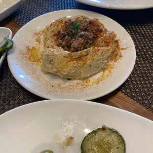 Hummus with ground beef