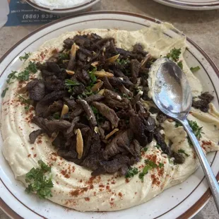 Hommous with Meat