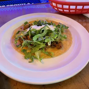 Asada Taco: lettuce/sour cream. Meat was salty, finished in 3 bites. 3/5.