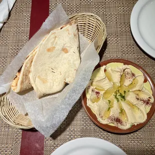 Hummus Beiruti