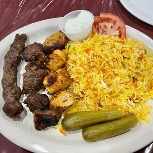 23. Rayan Mixed Grill