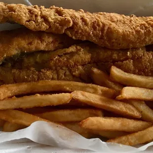 4pc Whiting lunch special (comes w/ fries)