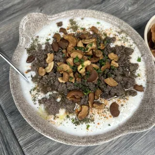 Fatteh Laban With Ground Meat