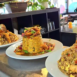 Arroz chaufa y mofongo relleno