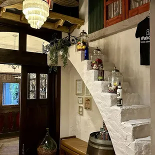 Stunning decor that accentuates the beauty of the restaurant.