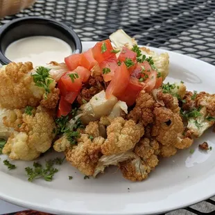 Cauliflower Zahra: One of many delicious appetizers here.