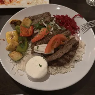 Aladdin&apos;s Gyro Platter