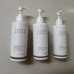 Shower toiletries- Terra Green